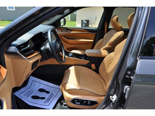 2025 Jeep Grand Cherokee L Summit Reserve
