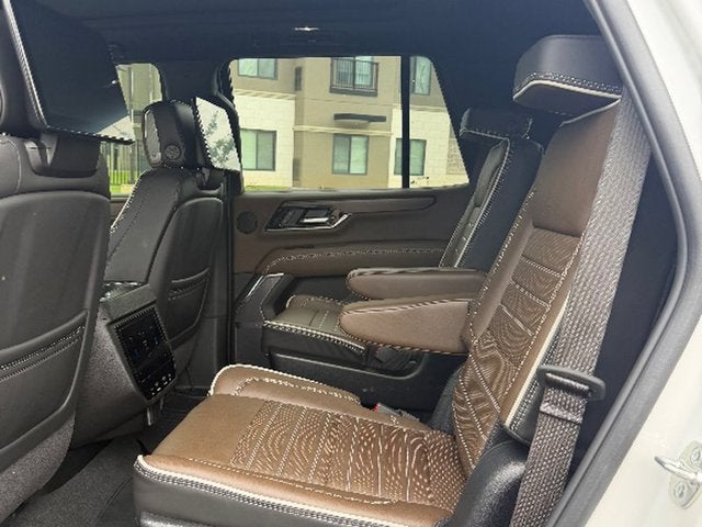2025 GMC Yukon Denali Ultimate