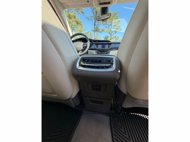 2022 Cadillac XT6 Premium Luxury