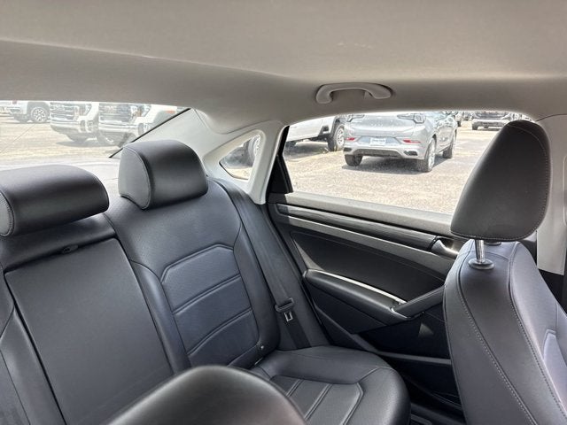 2020 Volkswagen Passat 2.0T R-Line