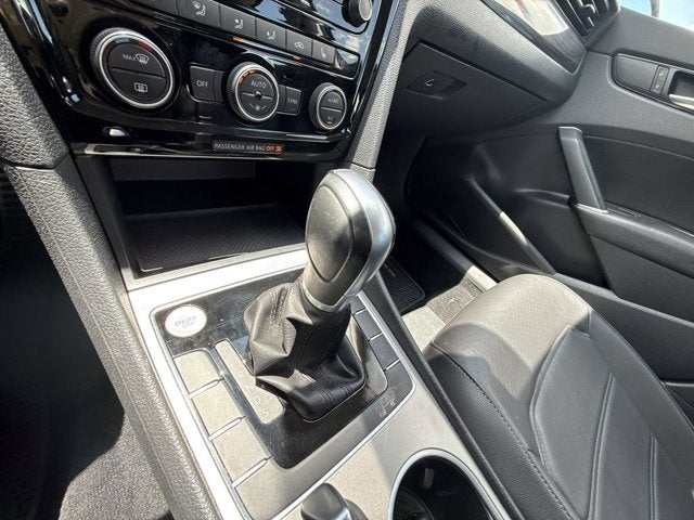 2020 Volkswagen Passat 2.0T R-Line