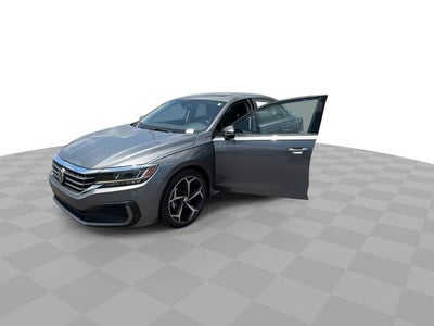 2020 Volkswagen Passat 2.0T R-Line