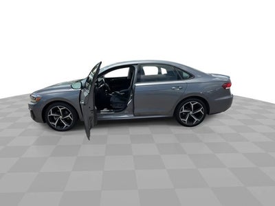 2020 Volkswagen Passat 2.0T R-Line