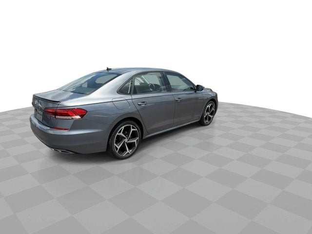 2020 Volkswagen Passat 2.0T R-Line