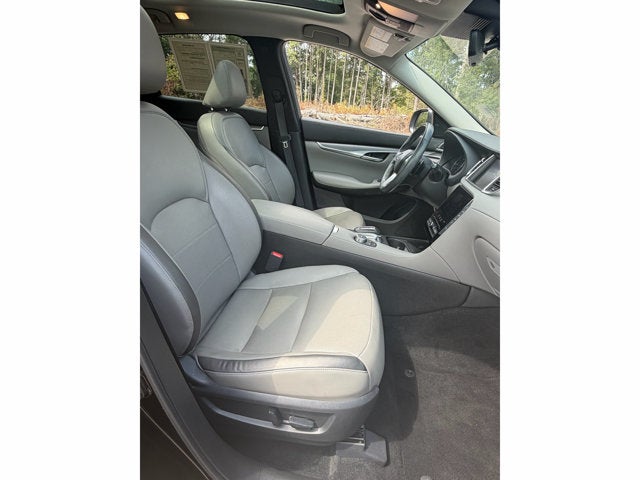 2023 INFINITI QX50 LUXE