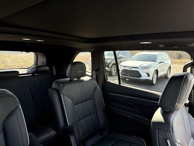 2025 Buick Enclave Avenir