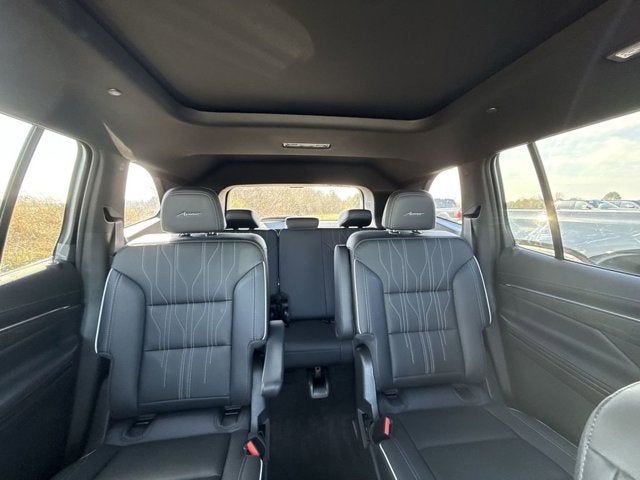2025 Buick Enclave Avenir