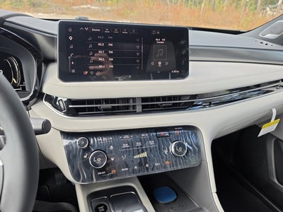 2027 INFINITI QX65 LUXE