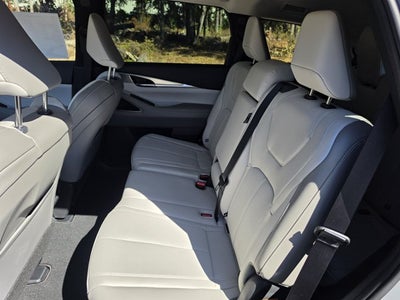 2027 INFINITI QX60 LUXE