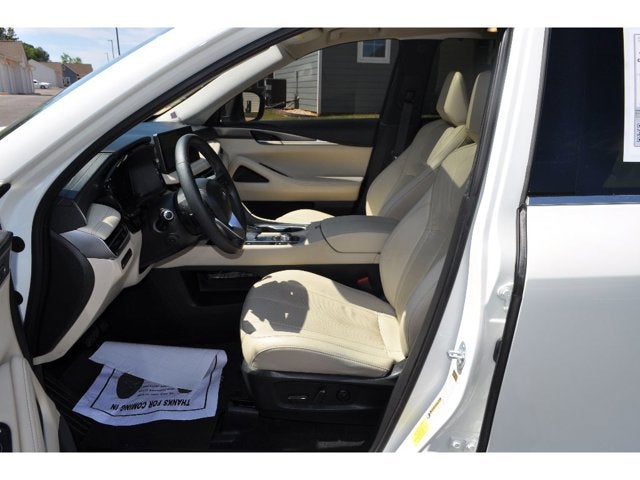 2023 INFINITI QX60 LUXE FWD