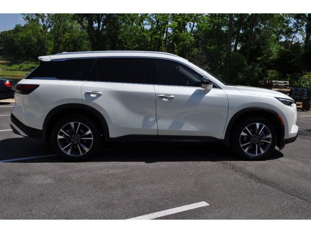 2023 INFINITI QX60 LUXE FWD