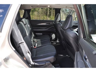 2023 INFINITI QX60 LUXE FWD