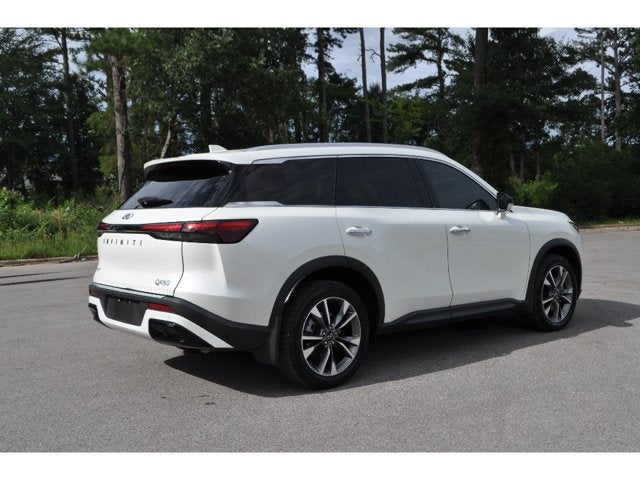 2023 INFINITI QX60 LUXE FWD