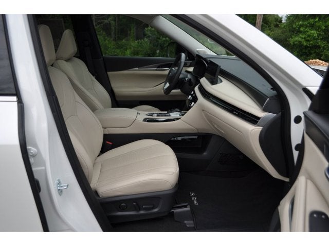 2023 INFINITI QX60 LUXE AWD