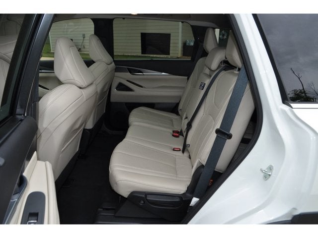 2023 INFINITI QX60 LUXE AWD