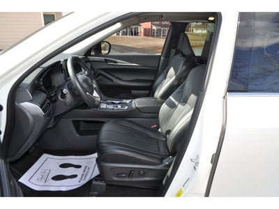 2023 INFINITI QX80 LUXE 4WD