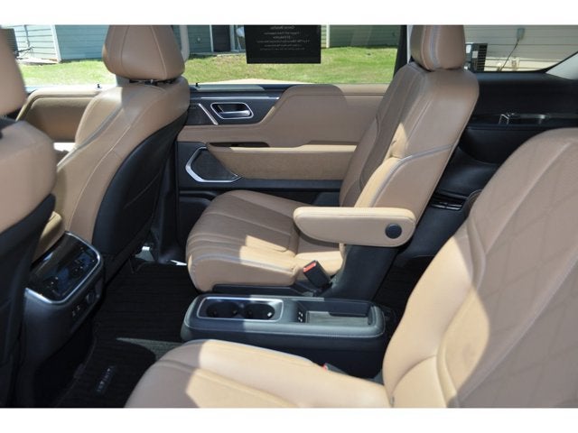 2027 INFINITI QX80 LUXE