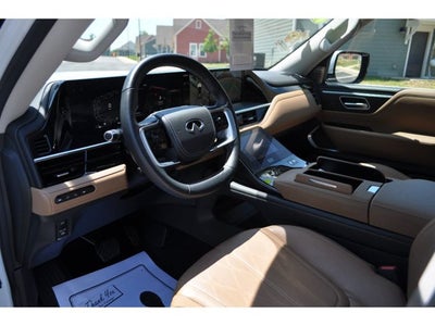 2027 INFINITI QX80 LUXE