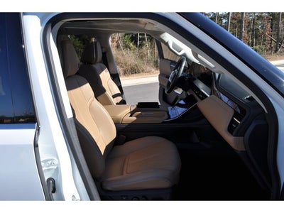 2025 INFINITI QX80 Sensory 4WD