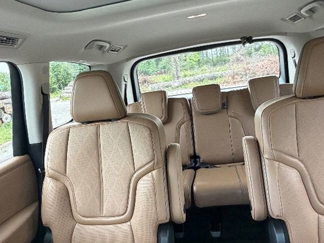2025 INFINITI QX80 Sensory 4WD