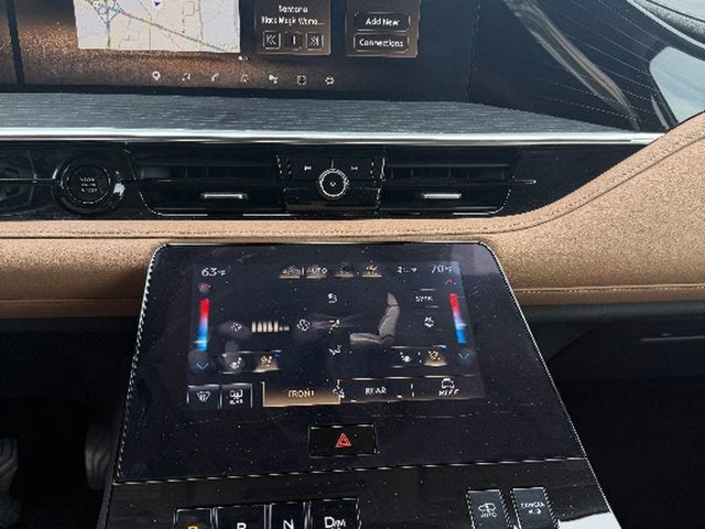 2025 INFINITI QX80 Sensory 4WD