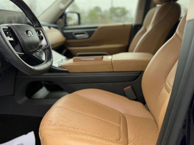 2025 INFINITI QX80 Sensory 4WD