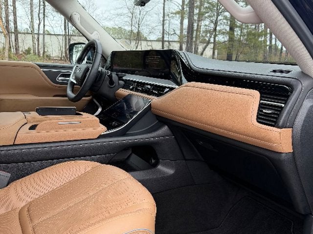 2025 INFINITI QX80 Sensory 4WD