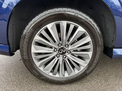 2025 INFINITI QX80 Sensory 4WD