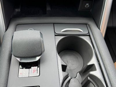 2025 Land Rover Discovery Dynamic SE