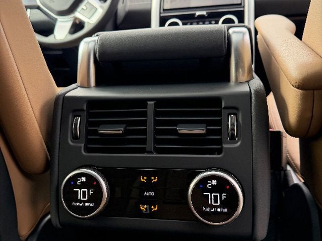 2025 Land Rover Discovery Dynamic SE