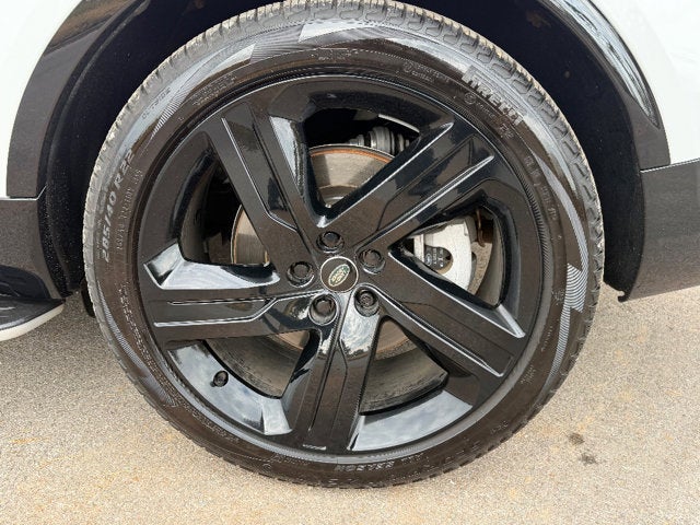 2025 Land Rover Discovery Dynamic SE