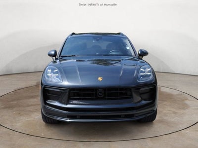 2025 Porsche Macan T