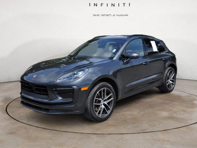 2025 Porsche Macan T